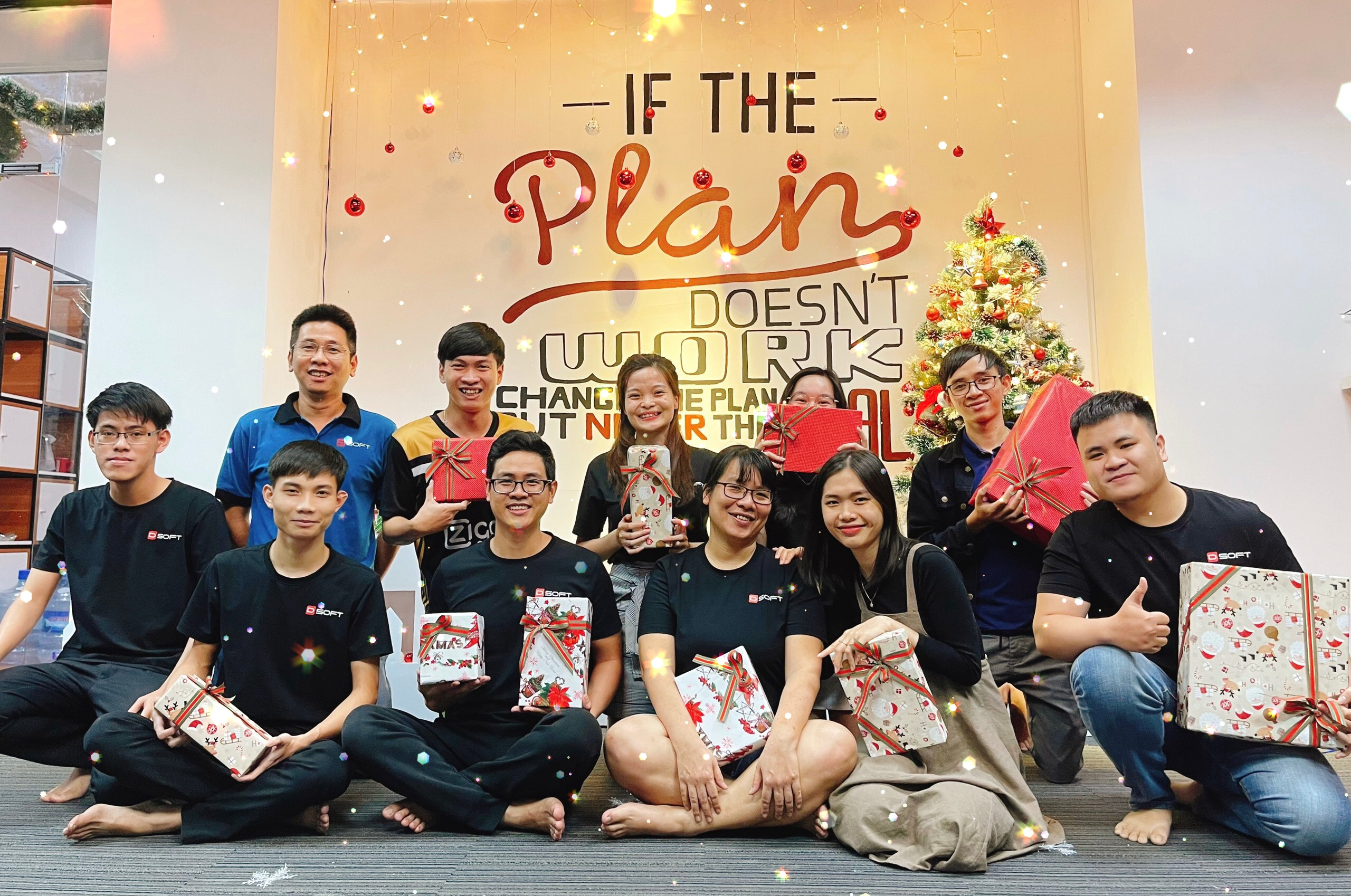 D-softers eagerly welcome Christmas